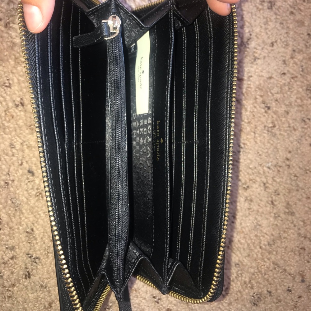 Kate Spade Wallet - Picture 5 of 6